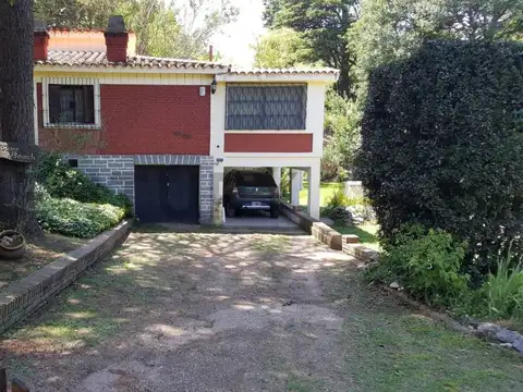 Hipólito Yrigoyen 100, Piso 0