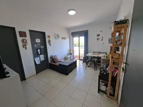 DEPARTAMENTO 2 AMBIENTES C/ COCHERA EN VENTA