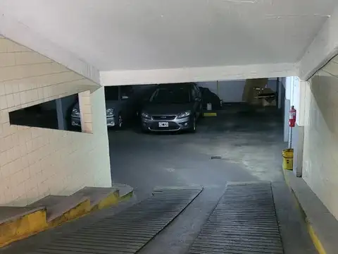 Cochera en venta en Caballito