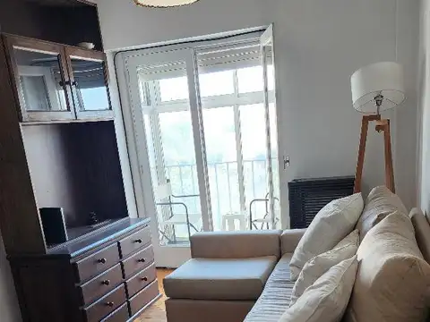 3 ambientes contrefrente súper luminoso con balcón