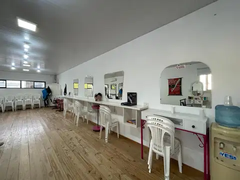 Casa Centrica con Local