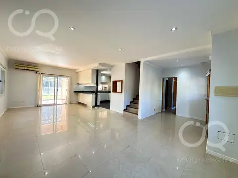 Casa 6 ambientes con 4 baños