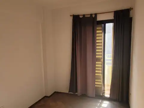 Depto Tipo Casa en Alquiler 50 años