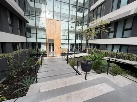 Departamento en Alquiler en Barrio Parque Leloir, USD 1.700