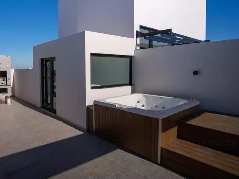 Venta Departamento 3 Ambientes Semipiso en Moron Sur - 702