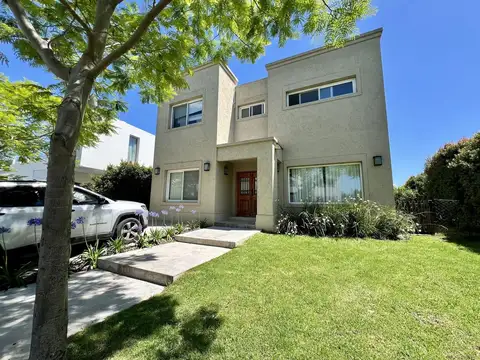 Boulevard de los Castaños al 300