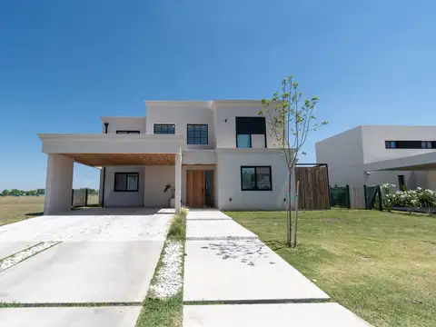 VENTA CASA EN VIDA CLUB DE CAMPO CON 4 DORMITORIOS