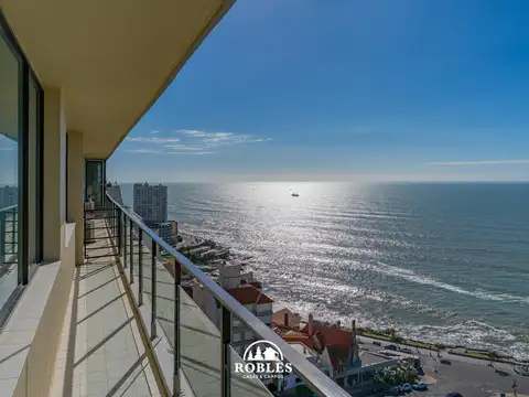 Departamento frente al Parque San Martin y al mar