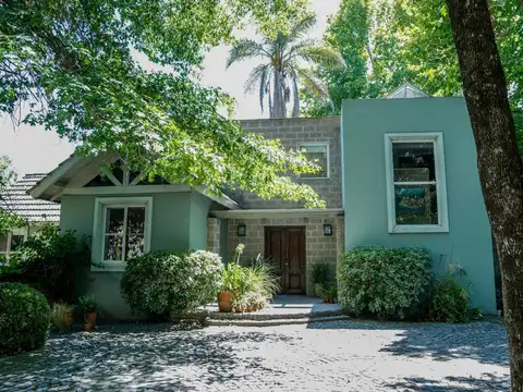 VENTA CASA QUINTA EN BARRIO CERRADO PATO VERDE!