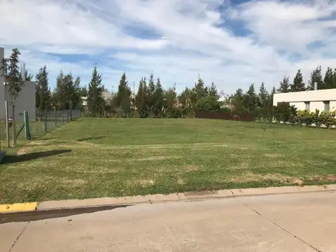 Terreno en Venta en San Sebastian, USD 240.000
