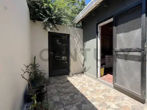 La Madre 100, Piso 0