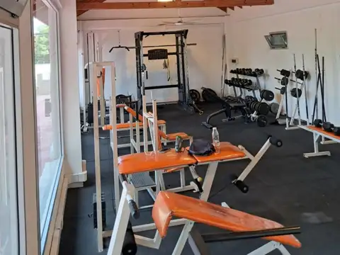 Terreno en Venta 31  mts Fondo