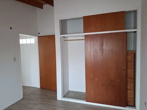 Depto Tipo Casa en Alquiler en Villa Martelli, $ 1.000.000