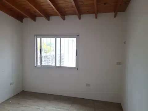 Depto Tipo Casa 3 ambientes con 1 baño