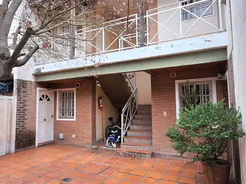Depto Tipo Casa en Alquiler de 2 ambientes