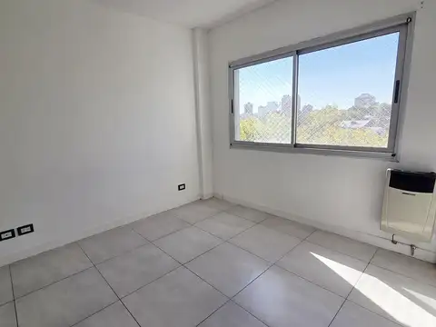 HERMOSO Departamento en VENTA   3 Ambientes C/Coch en Tigre   Amenities