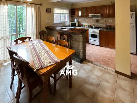 Casa en venta 3 dormitorios, Fisherton