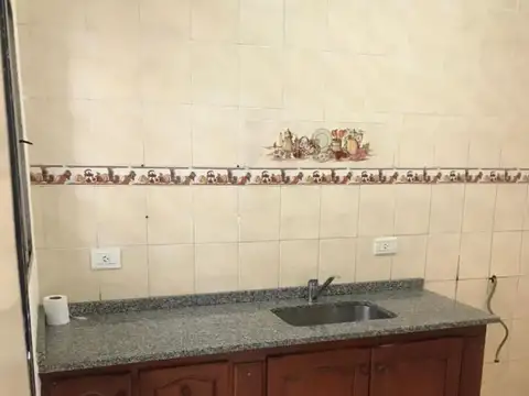 Depto Tipo Casa en Alquiler de 3 ambientes