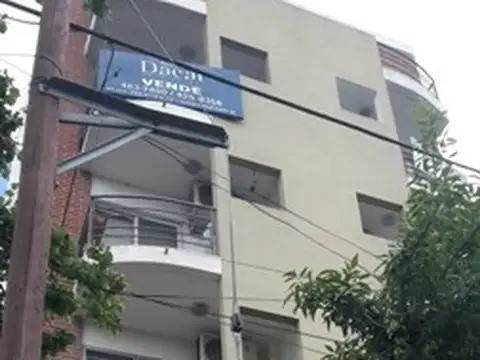 DEPTO DE UN DORMITORIO, AMPLIO Y LUMINOSO, EN PLENO BARRIO LA LOMA, CONSULTE! 