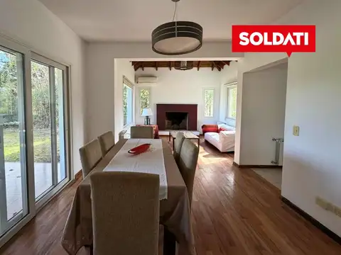 Casa en Venta con 1 cochera