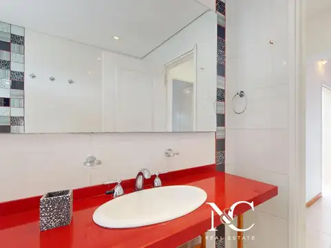 Casa en venta en Costa Esmeralda con gas natural