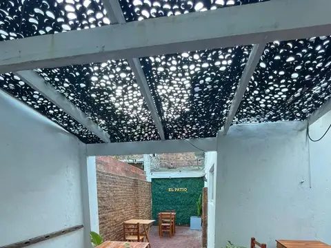 Local en Campana