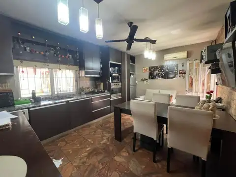 Casa en Venta en Barrio Industrial, USD 170.000