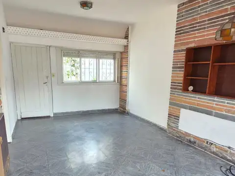 Depto Tipo Casa en Alquiler de 2 ambientes