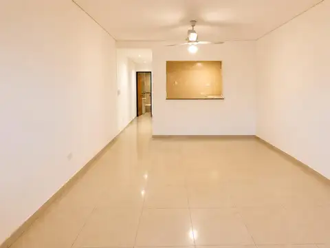 MONOAMB EN PLANTA BAJA CON PATIO EN VILLA BALLESTER CENTRO