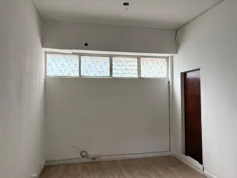 Local en Alquiler en Rosario, $ 240.000