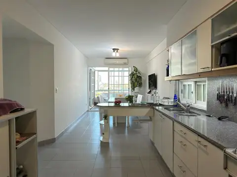 Departamento 5 ambientes con 3 baños