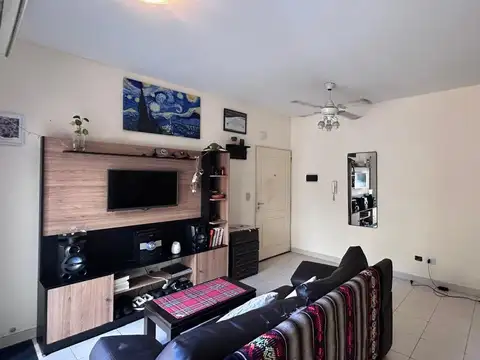 Depto Tipo Casa 2 ambientes con 1 baño