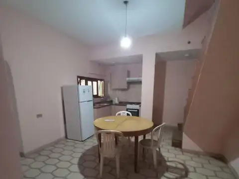 CASA 5 AMBIENTES ACEPTA PERMUTA POR MENOR VALOR  