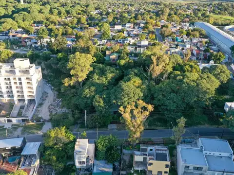 Lote de 1.231 m2 con vista al río en Bajada Grande