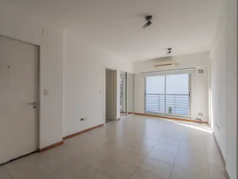 Bucarelli 3300, Piso 3
