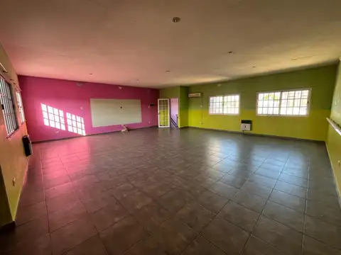 EN ALQUILER APLIO ESPACIO USOS MULTIPLES 90M2 1R PISO