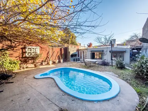 Casa en Venta con 1 cochera