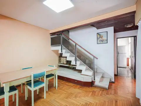Depto Tipo Casa en Venta con 1 cocheras