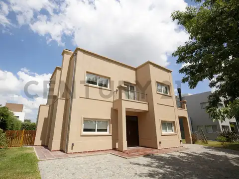 Casa en Alquiler en Barrancas de Iraola, USD 2.700