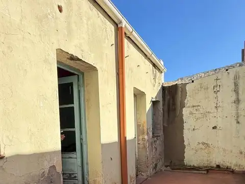 CASA TIPO PH A REFACCIONAR EN VENTA