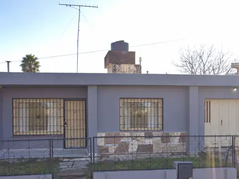 Casa con departamento en una ubicación estratégica de la calera