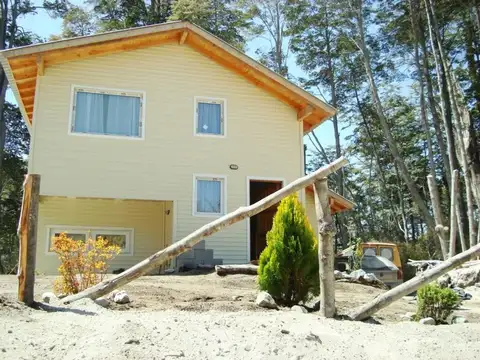 Casa en Bº Villa Correntoso (bajó el valor)