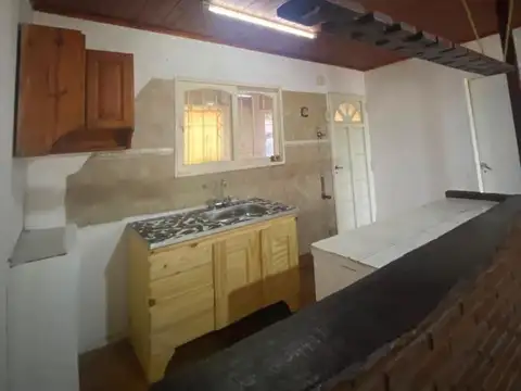 Casa en Venta en Los Hornos, USD 35.000