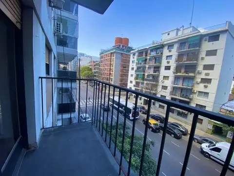Avenida Avellaneda 2400, Piso 3