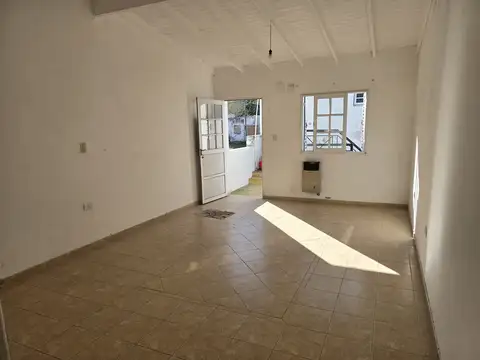 Departamento en Alquiler en Oro Verde, $ 300.000