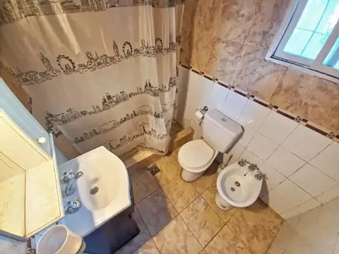 Venta Departamento Tipo Casa 2 Ambientes con Terraza Compart