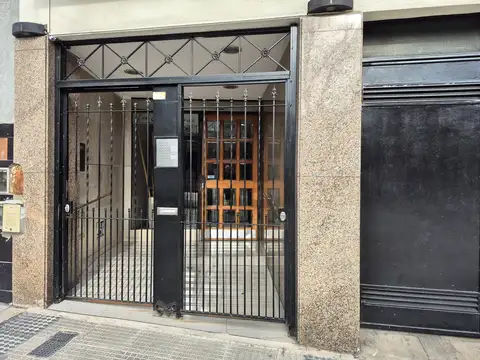Avenida Eva Perón 2900, Piso 8