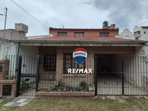 CASA EN VENTA GRAND BOURG -  APTA CREDITO