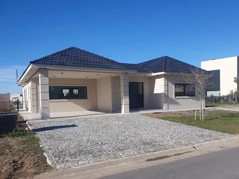 Casa en venta Barrio San Ramiro, Pilar del Este