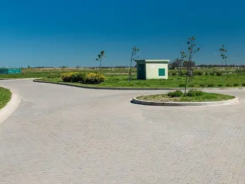 Terreno en Venta 44  mts Frente